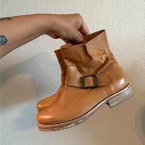 FRYE WOMEN'S VERONICA FLEX BOOTIES - ROUND TOE Size 7